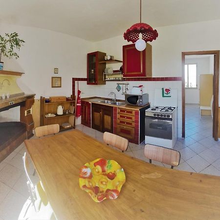 Cosy Home With Private Parking By The Sea Siniscola Eksteriør billede